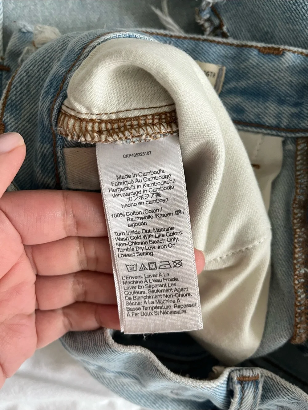 Madewell Light Wash Distressed Denim Shorts - Relaxed Mid Length size 26